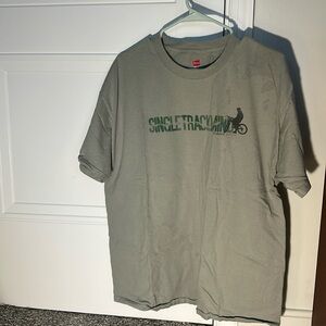 Hanes XL green t-shirt